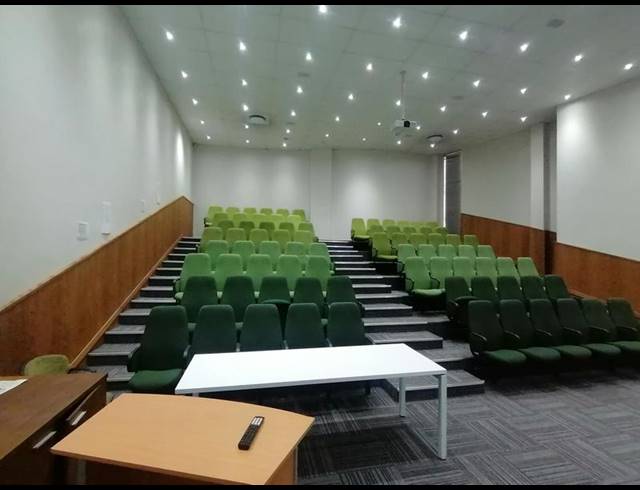 INDUSTRIAL PROPERTY TO RENT IN HALFWAY HOUSE